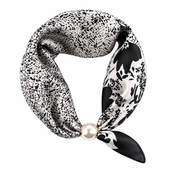 Caramelle Sjal med Magnet Black