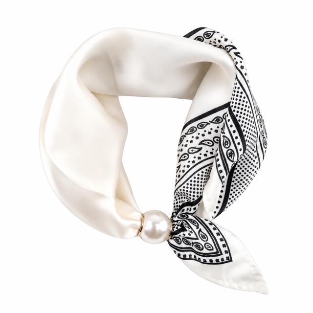 Caramelle Sjal med Magnet White