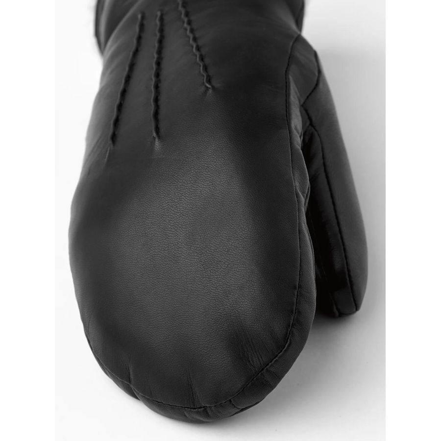 Hestra Kathryn Black